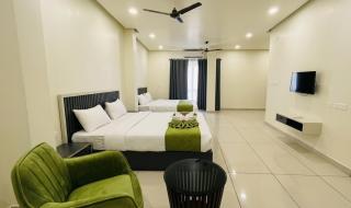 RIVULET Premium River Side Business Class Hotel - 4