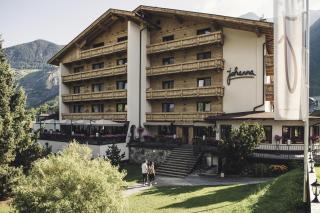 Hotel Johanna mitten im Ötztal - 0