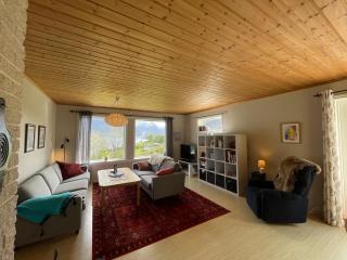 Spacious House with Fjordview - 6