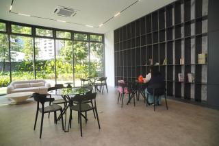 Luxury 2BR Embassy Row Atrium by RGP Homes - 6