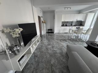 New Luxury Modern Spacious Apartment in Giroc - 4