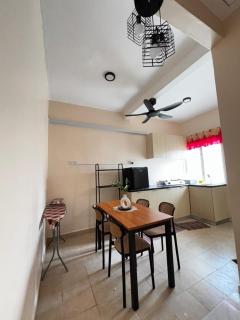 Ungu D'Chuping Homestay - 2