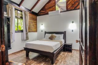 Casa Shaquir H -Luxury Villa with Shared Pool & Stunning Views - 3