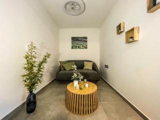 Bungalow de charme, terrasse XXL, Lit King Size - 7