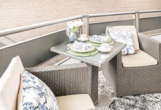 Spacious 3-Bed Loft with Pool & Private Patio - 6