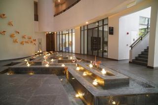 2-Bed Luxe City View Atrium by RGP Homes - 8