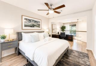 Spacious and Bright, 2-Story Executive Loft - 8