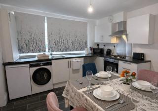Fully Equipped Homely Heaven - 5