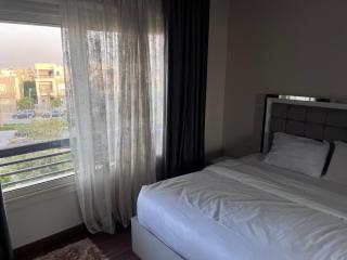 Luxury in New Giza Exclusive views with full hotel services Near The Grand Museum - Abū Rawwāsh - 9