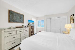 Holiday Surf and Racquet Unit 702 - Destin - 8