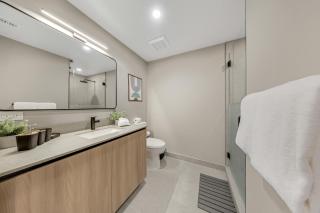 Modern Downtown Studio Near Bayfront Park - 6