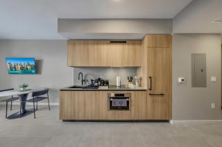 Modern Downtown Studio Near Bayfront Park - 8