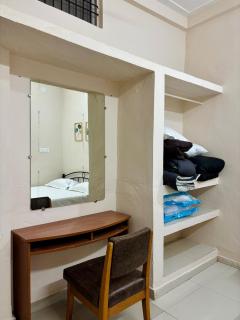 Triveni Stays & Dorms - 1