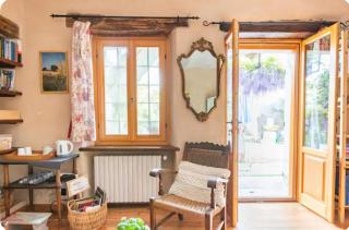 stanza con ingresso indipendente, letto 2 piazze - 4
