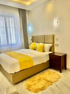 4 bedroom Villa near Airport - 4