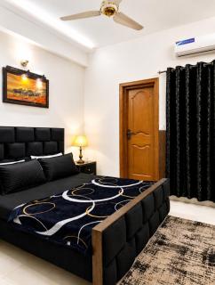 Premium 2-bed Apartment in Islamabad self check-in, Netflix, Ac, Free Parking - 6