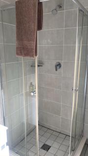 Nthatisi's Luxury Lagoon Retreat - 2