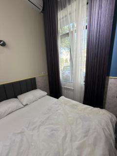 Empire Hotel - 4