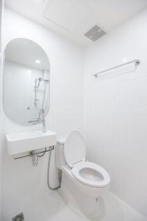 Rustic Cabin Flat at China Town 2min walk to MRT - 7