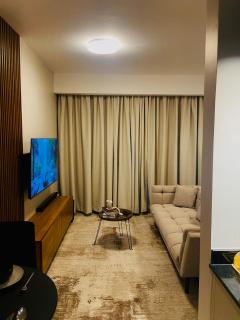 Skhomed,Modern Apartment with City Views - 5