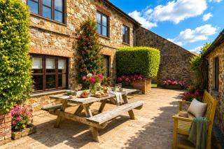 Olive Tree Cottage, Widemouth Bay, Stunning barn conversion, Bude - 9