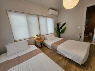 2min to Beach - Entire 2nd Floor House in Busan - 8