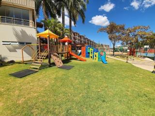 Lakeside Resort Experience - 9