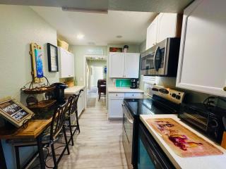 Mango Beach House - 3