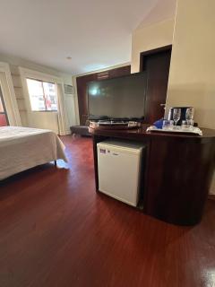 Lakeside Resort Experience - 5