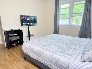 Convenient Stays-with Free Parking, Heat&AC Apt 7 - 7