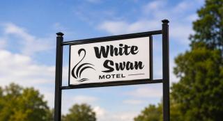 White Swan Motel - 0