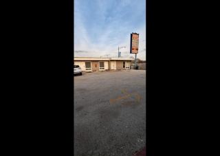Rainbow Motel - 1