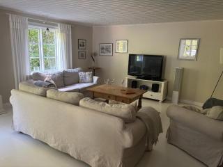 Hus Bokhultet - 4
