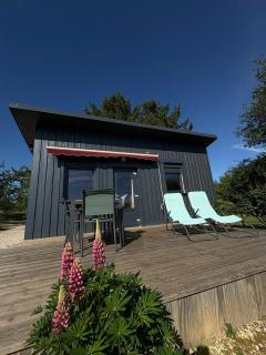 Chalet au calme avec terrasse sur belle propriété - 3