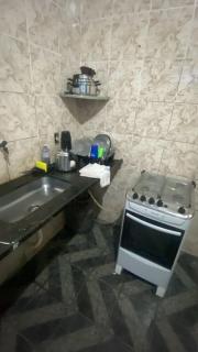 Casa 2 quartos com 7 camas, cozinha, 1 banheiro e garagem grande - 3