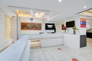 Palette-Seven Axis Hotel by 4 Square Nearest Vaishali And Anand Vihar Metro Station - 2