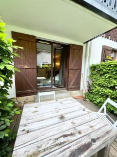 Chamonix studio vue Montblanc - Jardin terrasse et parking - 5
