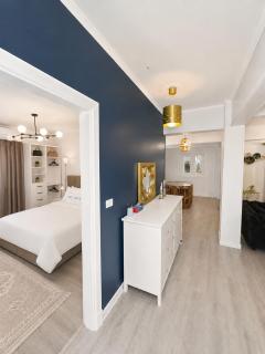Chic Stays - Modern Arabian 2 BR - Agouza - 3