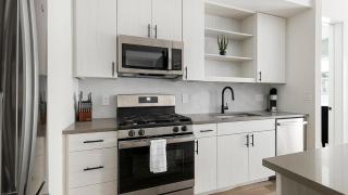 Landing Beautiful 1BD Gym - 6