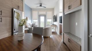 Landing Modern 1BD Gym - 8