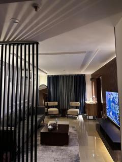 Cinematic Luxury 2 BHK, Designer Interior, Staycation retreat, Gulberg Greens Isb - 0