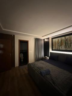 Cinematic Luxury 2 BHK, Designer Interior, Staycation retreat, Gulberg Greens Isb - 7