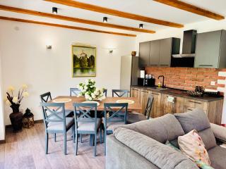 Green Hills - Holiday Home & Events - 3