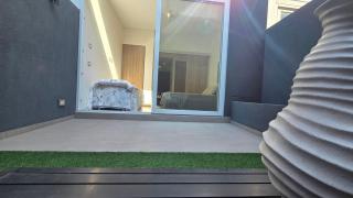 Loft luminoso con patio privado - 1