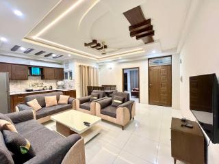 2Bedrooms Halls and Kitchen Entire Flat Main ISB - 0
