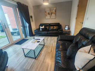 Prince William House - Spacious 3 Bed in Derby - 3