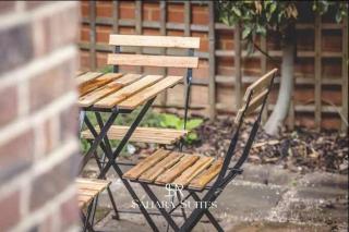 Stylish 2BR Cottage - Windsor Stays - Contractors & Families - 6