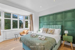 Luxury 6-BR Ensuite - Sleeps 12 - Reading Centre - Parking - 0