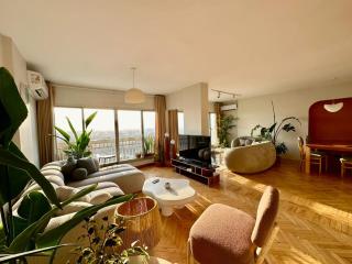 Panoramic Luxury Nile & Skyline View in Zamalek - 9