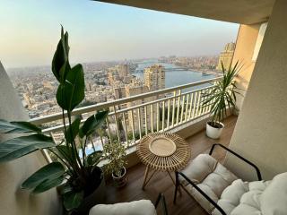 Panoramic Luxury Nile & Skyline View in Zamalek - 6